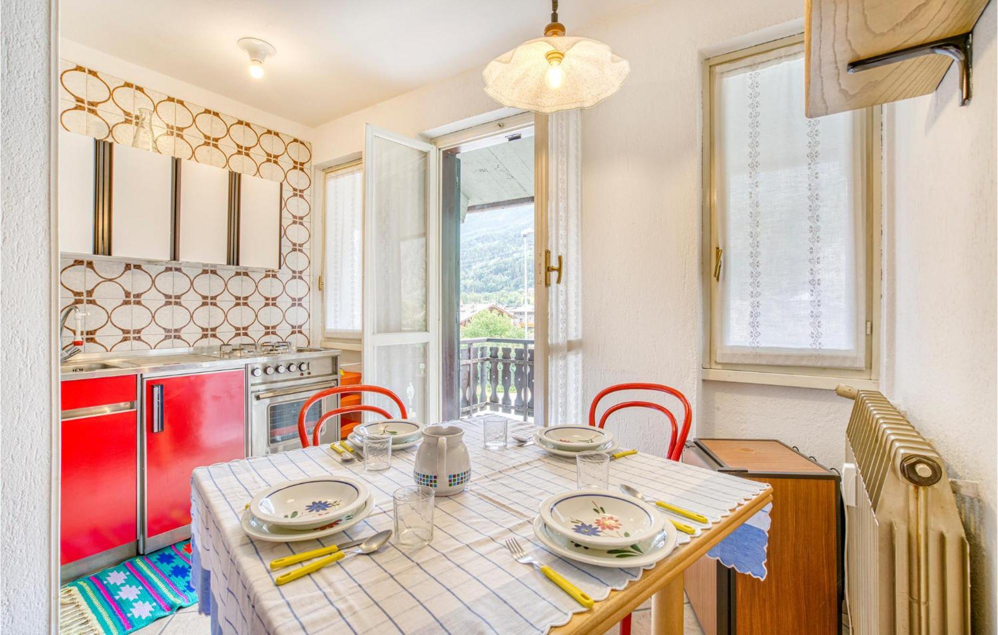 Stunning Apartment In Morgex With Kitchenette Zewnętrze zdjęcie